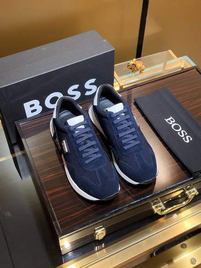 商品名称：Boss 波士 正规码数: 38-44 休闲鞋 商品材料：精选 牛皮网布鞋面，舒适羊皮内里 ；原厂大底。